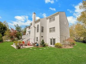 34 Eagle Court, White Plains NY 10605