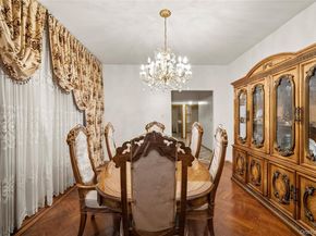 68-40 78th Street, Middle Village NY 11379