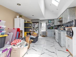 38 5th Street, Valley Stream NY 11581