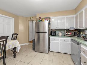 38 5th Street, Valley Stream NY 11581