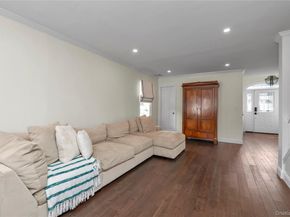 23 Grove Street, Cold Spring Harbor NY 11724