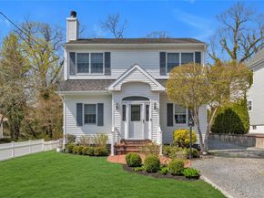 23 Grove Street, Cold Spring Harbor NY 11724