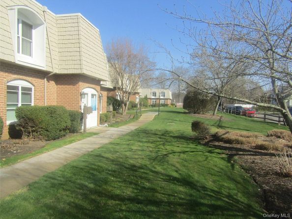 175 Main Avenue 156, Wheatley Heights NY 11798
