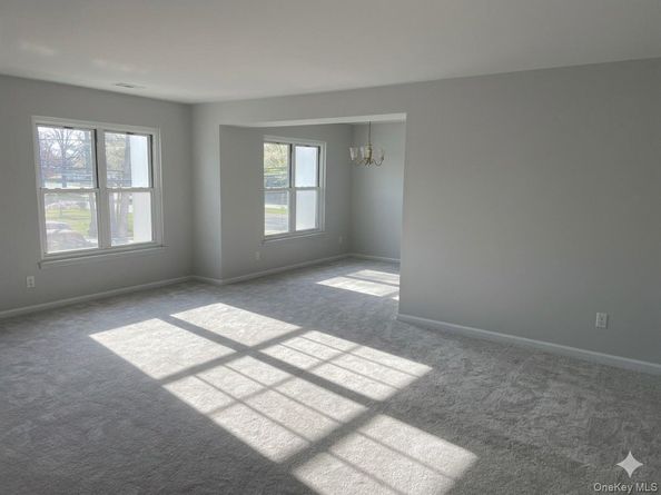 175 Main Avenue 156, Wheatley Heights NY 11798