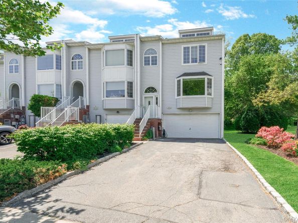 24002 Oak Park Drive 18C, Little Neck NY 11362