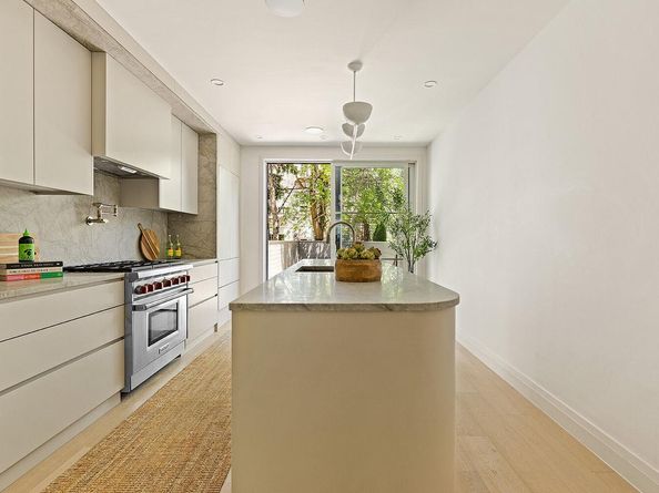 417A 17TH Street, Brooklyn NY 11215