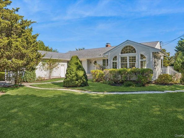 2025 Little Peconic Bay Lane, Southold NY 11971