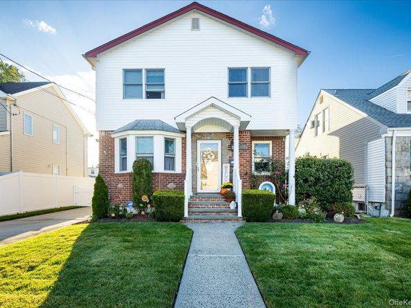 206 Grange Street, Franklin Square NY 11010