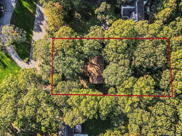 5 Everest Court, Huntington Station NY 11746