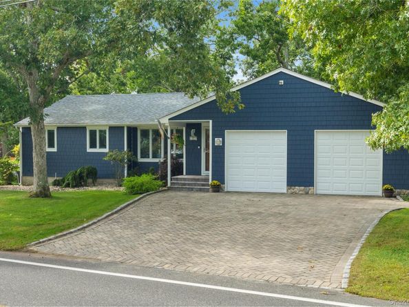 67 Wakeman Road, Hampton Bays NY 11946