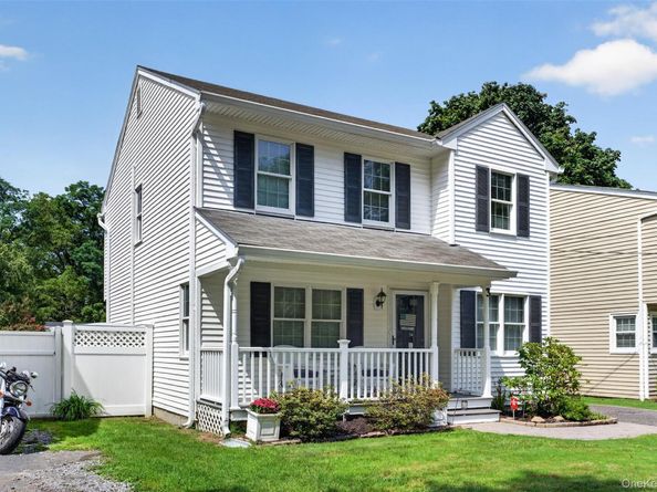 3 Elm Road, Rocky Point NY 11778