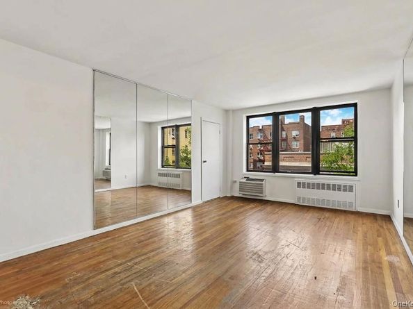 41-31 51st Street 4K, Woodside NY 11377