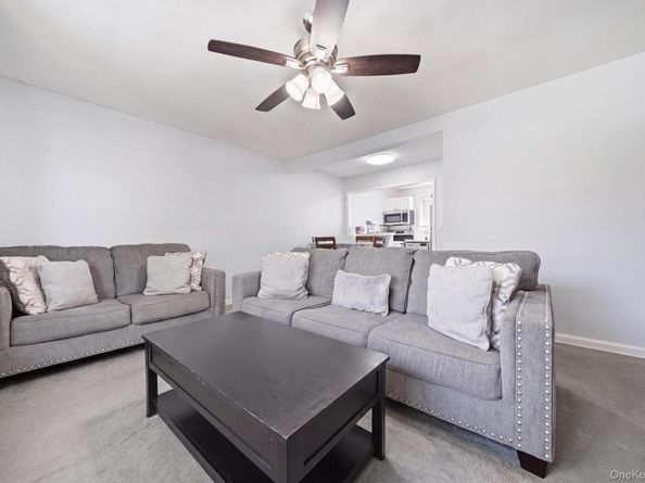 985 Fenwood 3, Valley Stream NY 11580