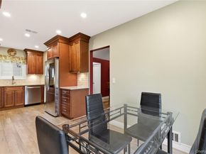 44 Hidden Ridge Drive, Syosset NY 11791