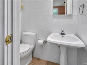 170 W 9th Street, Deer Park NY 11729