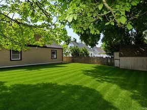 12 Garland Lane, Westbury NY 11590