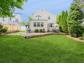 6 Newkirk Avenue, East Rockaway NY 11518