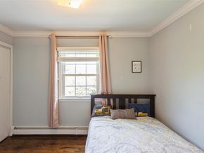 6 Newkirk Avenue, East Rockaway NY 11518