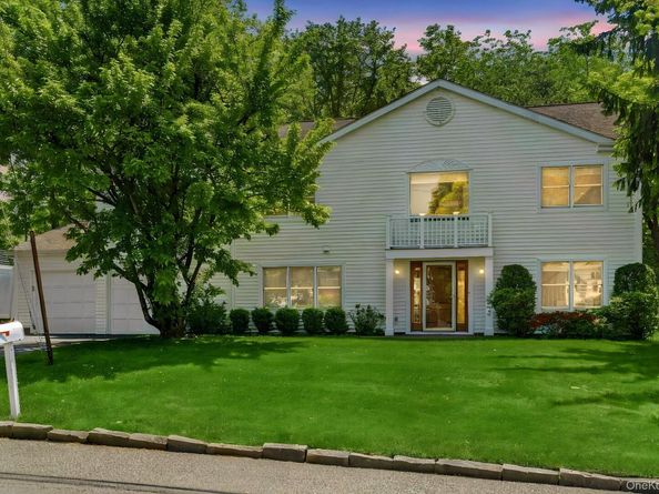 39 Lambert Lane, New Rochelle NY 10804