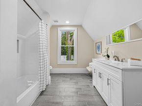 10 Harby Drive, Huntington NY 11743