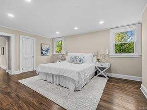 10 Harby Drive, Huntington NY 11743