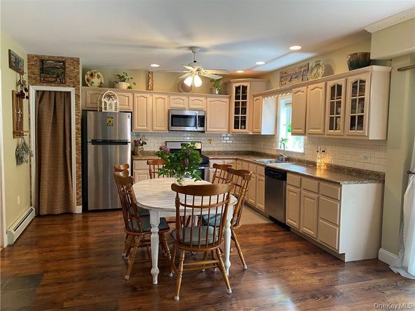 181C Edgewater C, Bronx NY 10465