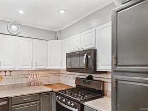 2877 Calvin Road, Oceanside NY 11572