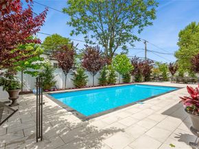 821 Longview Avenue, North Woodmere NY 11581