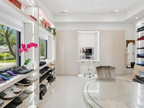 821 Longview Avenue, North Woodmere NY 11581