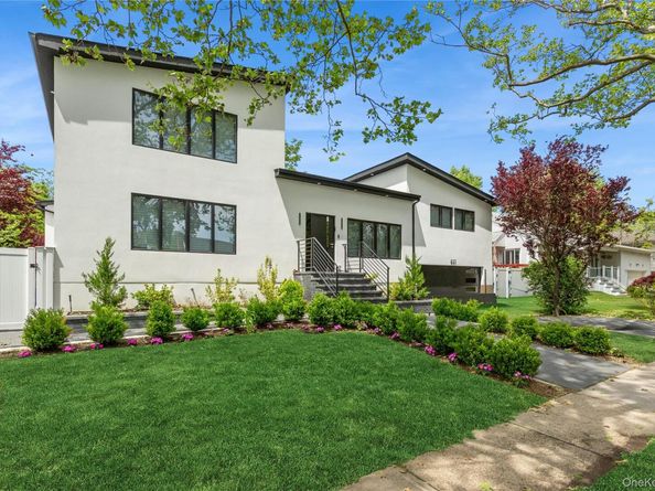 821 Longview Avenue, North Woodmere NY 11581