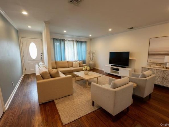 882 Roosevelt Street, West Hempstead NY 11552
