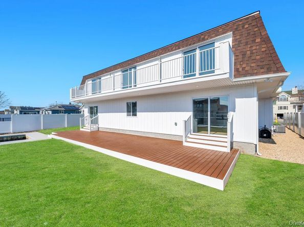 66 Lighthouse Road, Babylon NY 11702