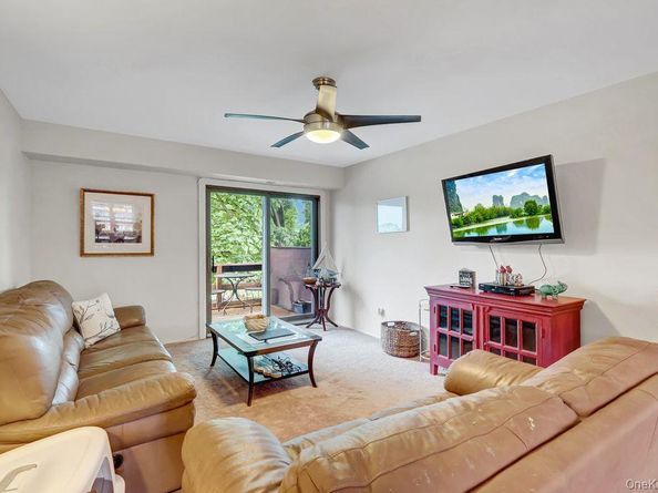 102 Mariners Way, Copiague NY 11726