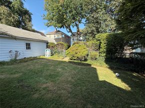 26 Rockland Place, New Rochelle NY 10801