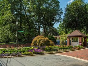 177 Gannet Court Belaire, Manhasset NY 11030