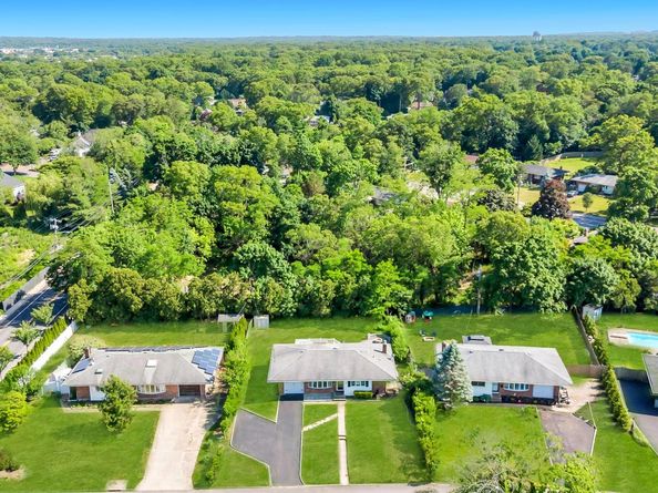 3 Bayberry Drive, Saint James NY 11780