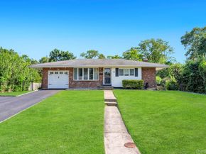 3 Bayberry Drive, Saint James NY 11780