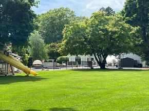 25 Sunny Road, Saint James NY 11780