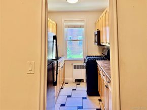 1555 Central Park Avenue H2, Yonkers NY 10710