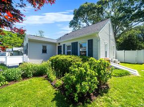7 Spruce Drive, East Northport NY 11731