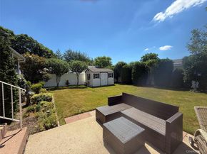 206 N Iowa Avenue, Massapequa NY 11758
