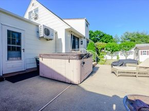 206 N Iowa Avenue, Massapequa NY 11758