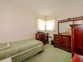 206 N Iowa Avenue, Massapequa NY 11758