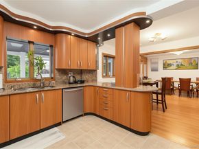 7831 220th Street, Oakland Gardens NY 11364