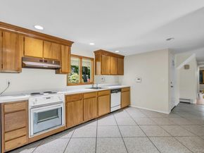 23 Campus Lane, Ronkonkoma NY 11779
