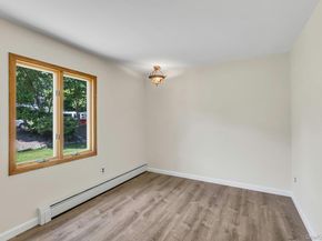 23 Campus Lane, Ronkonkoma NY 11779