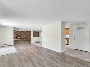 23 Campus Lane, Ronkonkoma NY 11779
