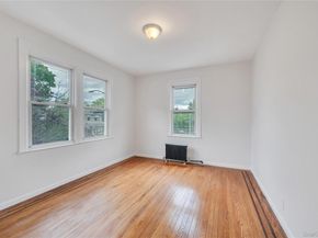104-04 202nd Street, Saint Albans NY 11412