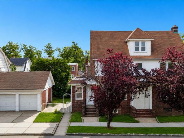 104-04 202nd Street, Saint Albans NY 11412