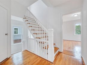 104-04 202nd Street, Saint Albans NY 11412